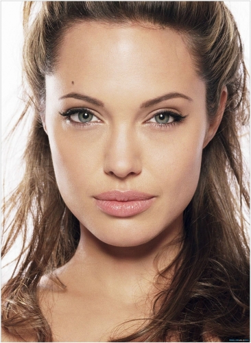 940full angelina jolie -1