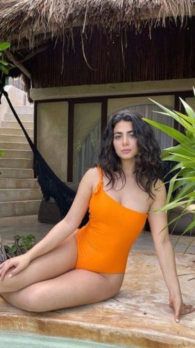 9d4ffb98-a68a-49eb-aa1d-176d94911e62