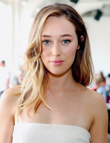 Alycia-Debnam-Carey-5