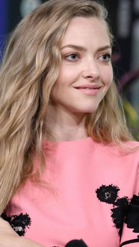 Amanda-Seyfried-34