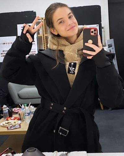 Barbara-Palvin-16