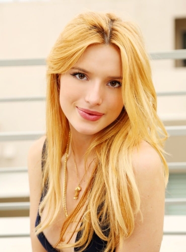 Bella-Thorne-41