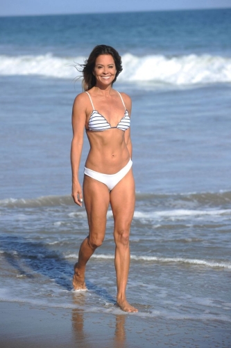 Brooke-Burke-in-Bikini-Filming-Her-Body-App-at-a-Beach-in-Malibu-2020 08 10