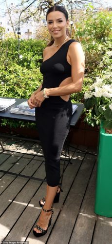 Cannes-Film-Festival -Eva-Longoria-stuns-in-black-cut-out-dress