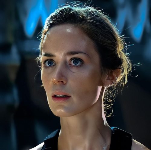 Emily-Blunt-9