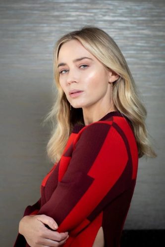 Emily-Blunt-photographed-for-Los-Angeles-Times