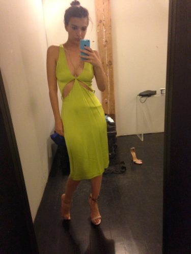 Emily-Ratajkowski-17