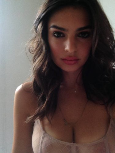 Emily-Ratajkowski-411