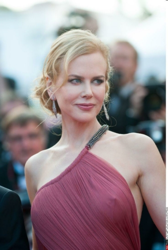 Festival-de-Cannes- -Nicole-Kidman-sexy-sur-le-tapis-rouge-Photos