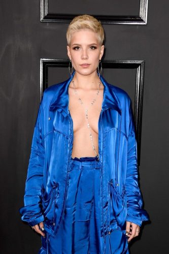 Halsey-at-the-GRAMMYs-1