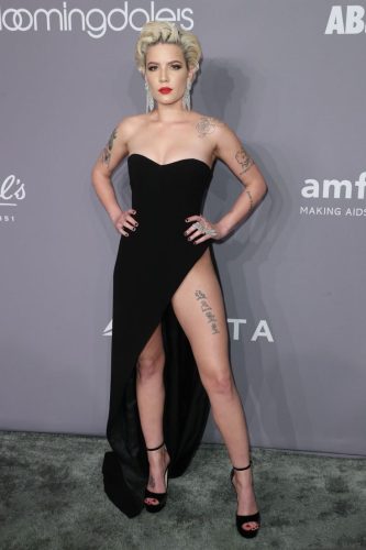 Halsey-at-the-amfAR-Gala