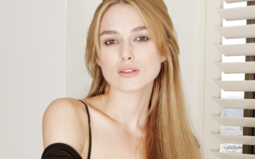 Hollywood-actress-Keira-Knightley-latest-photoshoot-2015