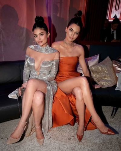 Kylie & Kendall Jenner