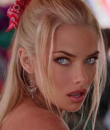 Jaime-Pressly-2