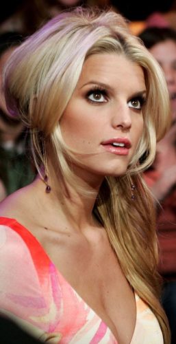 Jessica-Simpson-20po