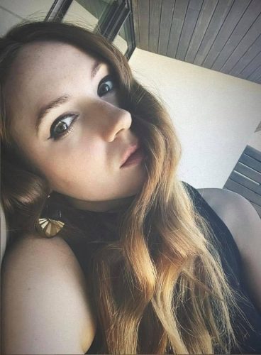Karen-Gillan-44