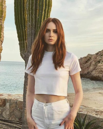 Karen-Gillan-49