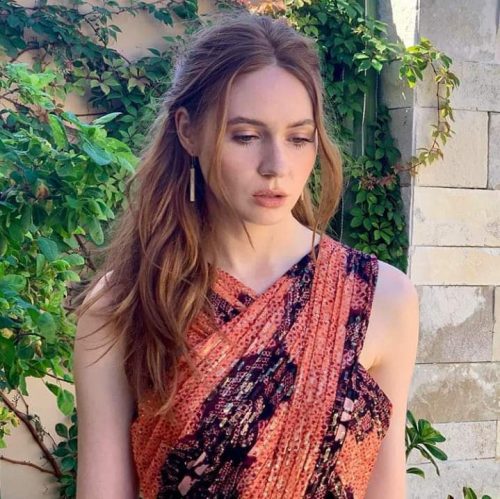Karen-Gillan-54