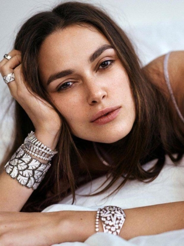 Keira-Knightley-Is-Lensed-in-Chanel-Joaillerie-Bu-Paul-Maffi-For-Madame-Figaro-—-Anne-of-Carversville