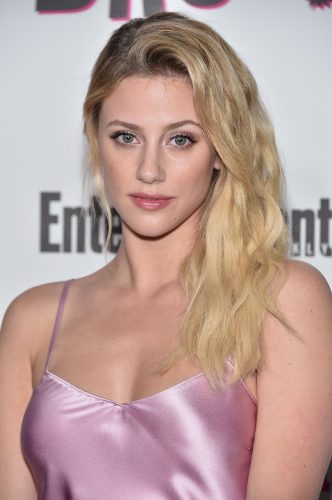 Lili-Reinhart (1)