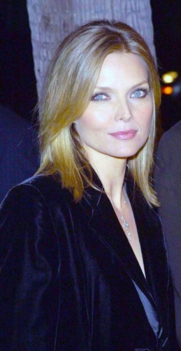 Michelle-Pfeiffer-13
