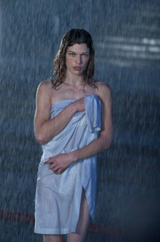 Milla-Jovovich-3