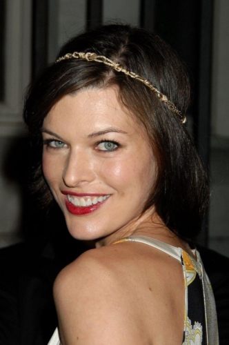 Milla-Jovovich-wallpapers-102700 -Popular-Milla-Jovovich-pictures-photos-images