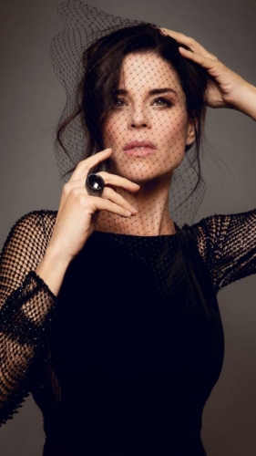 Neve-Campbell-4