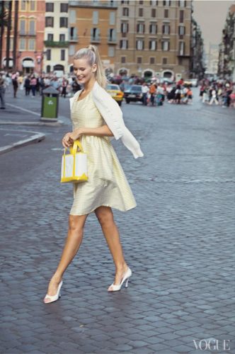 Nostalgia -editorial-Roman-Holiday-com-Claudia-Schiffer-Vogue-US-1994-Living-Gazette
