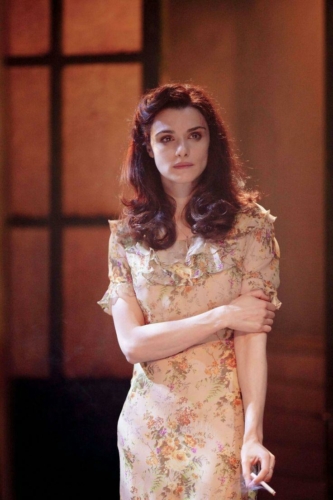 Rachel-Weisz-4
