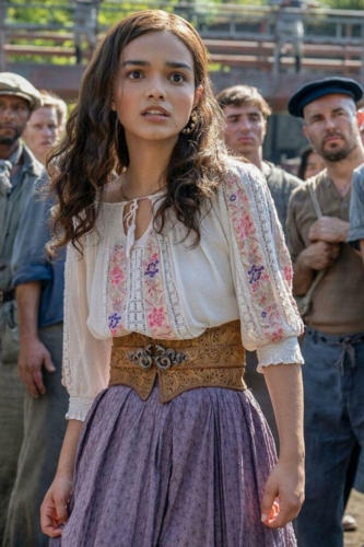 Rachel-Zegler 