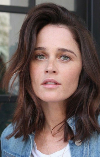 Robin-Tunney