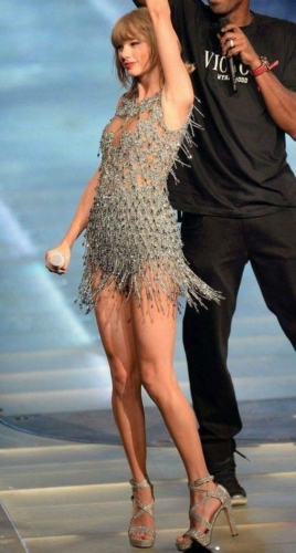 Taylor-Swift-4