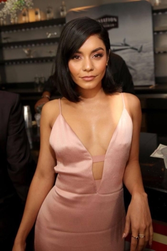 Vanessa-Hudgens-32