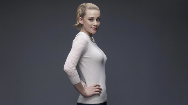 lili-reinhart-aka-betty-cooper-a5